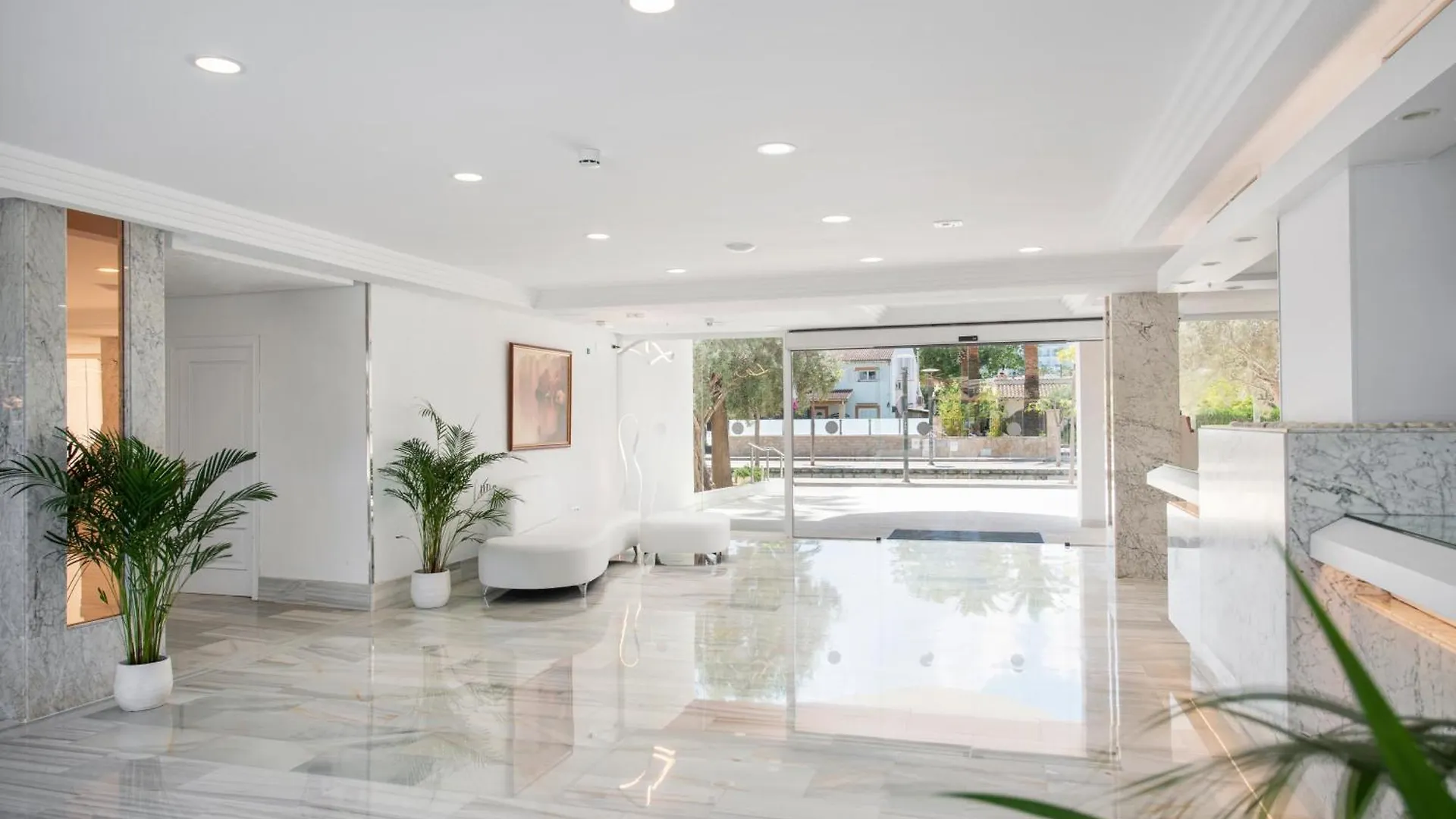 Alcudia Beach Apartments 알쿠디아 항구 스페인
