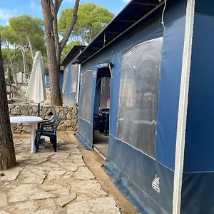 Campsite Castell Montgri ****